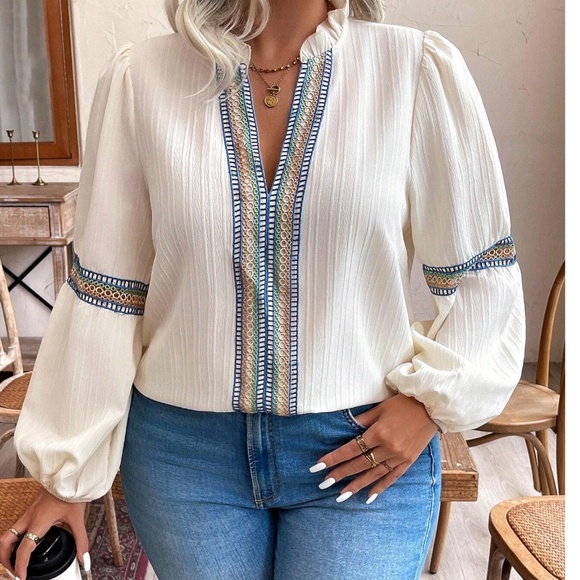 Plus Color Block Frill neck Long sleeve Blouse - Picture 4 of 7